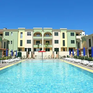 Farnie Lido Altanea Каорле