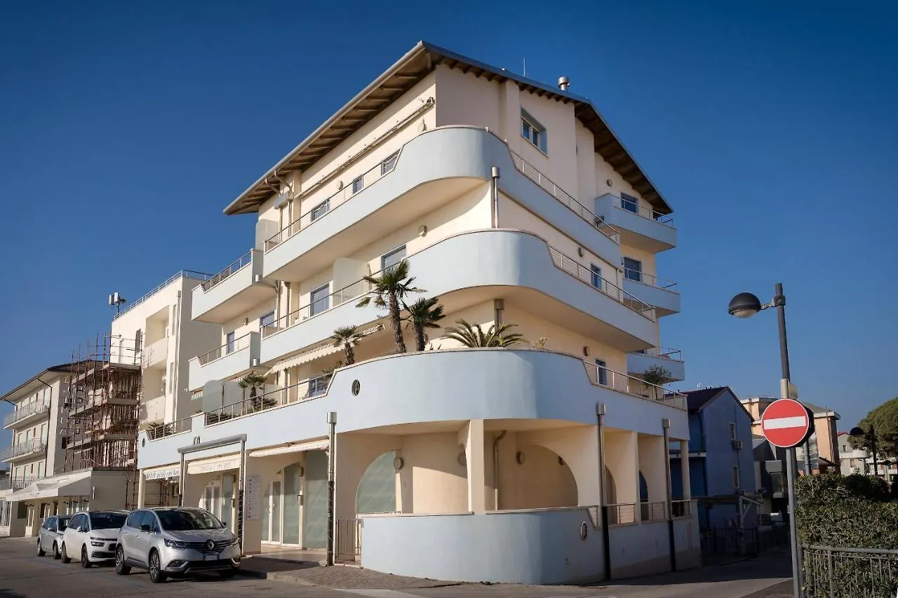Ferrari Apartments Levante Caorle Italy